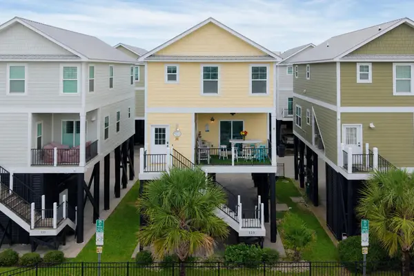 125 Garden City Retreat Dr., Murrells Inlet, SC 29576