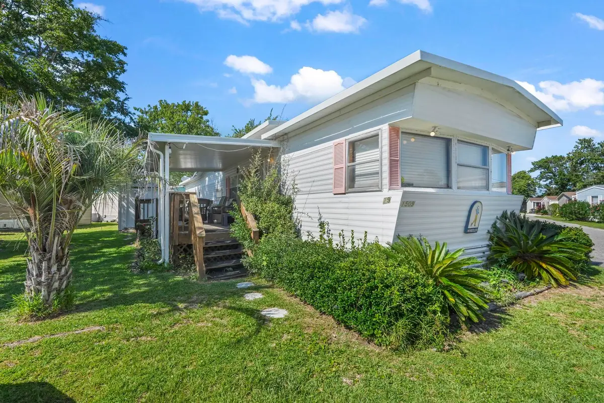 1509 Sand Dollar Ln., Murrells Inlet, SC 29576 - #1
