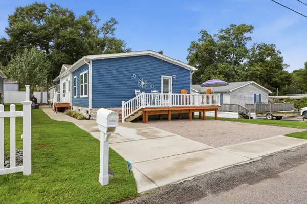 2420 Hilburn St., North Myrtle Beach, SC 29582
