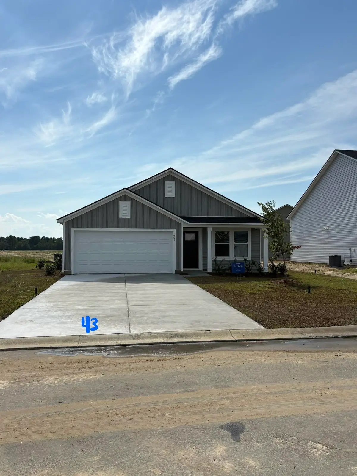 605 Shady Ridge Dr, Loris, SC 29569 - #1