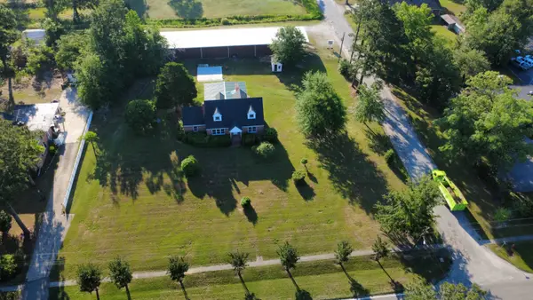 300 8th Ave., Aynor, SC 29511