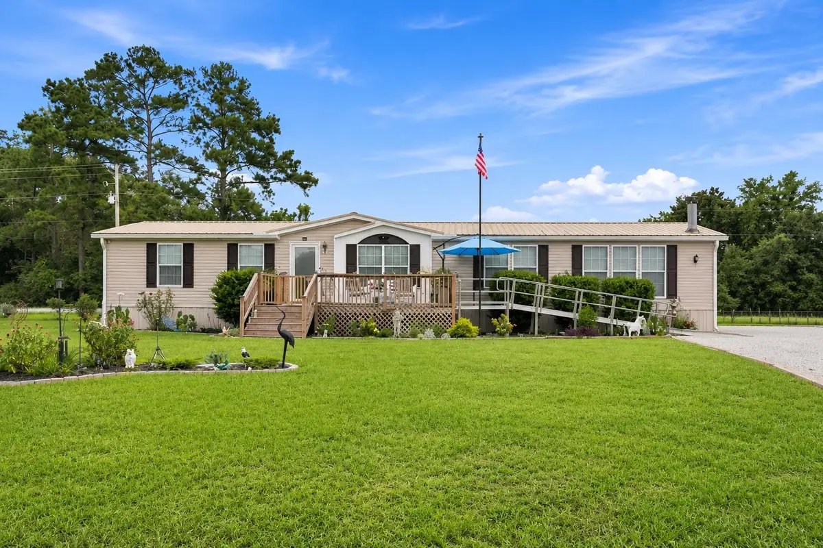 6284 Donahue Dr., Conway, SC 29527 - #1