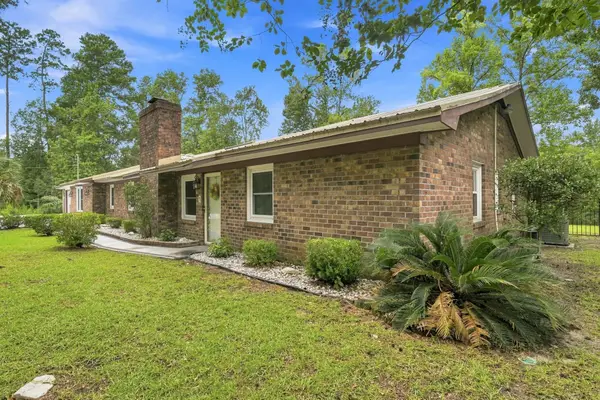 1064 Page Dr., Conway, SC 29526