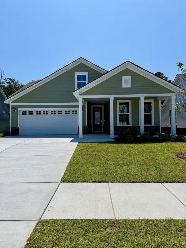 629 Palm Bay Dr., Myrtle Beach, SC 29588