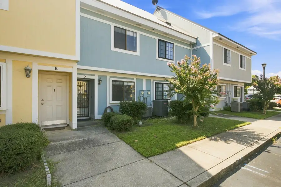 1204 Pinegrove Dr. #Apt D, Myrtle Beach, SC 29579 - #2