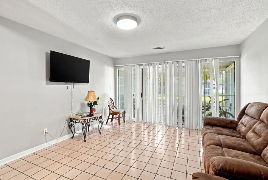 1204 Pinegrove Dr. #Apt D, Myrtle Beach, SC 29579 - #3