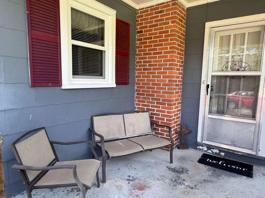 222 E Hampton St., Olanta, SC 29114 - #3
