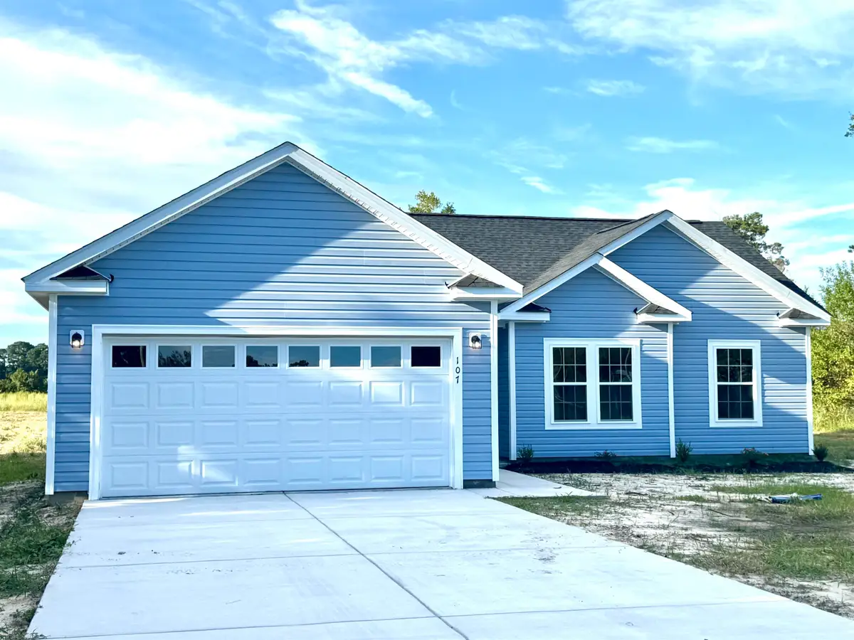 107 Blanche St, Chadbourn, NC 28431 - #1