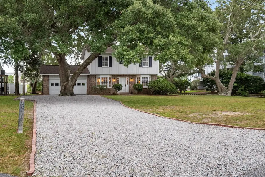 313 N Oak Dr., Surfside Beach, SC 29575 - #3