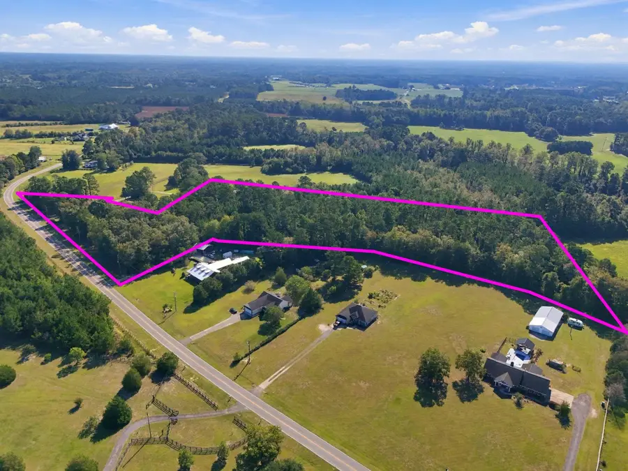 1612 Colts Neck Rd., Loris, SC 29569 - #3