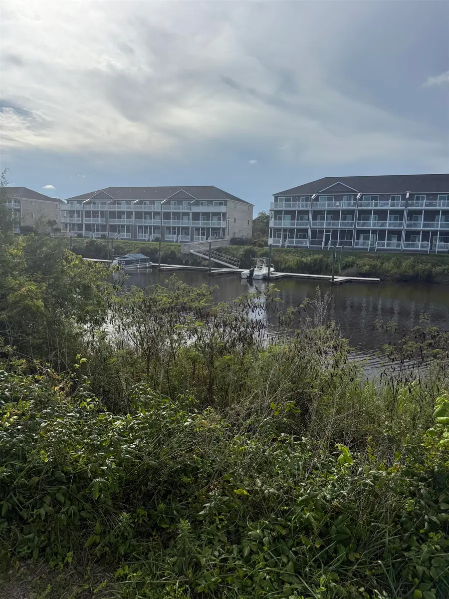 4835 Williams Island Dr., Little River, SC 29566 - #3