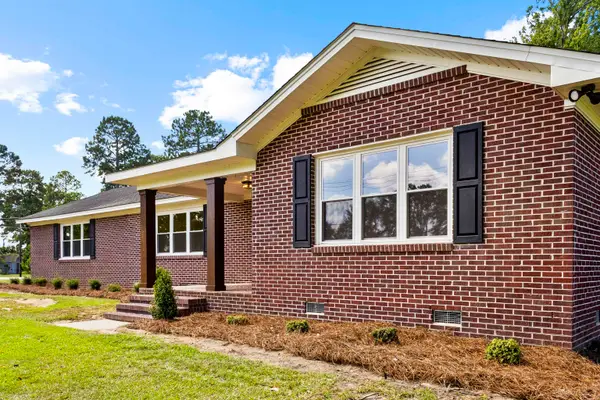 1121 Old Corner Rd., Marion, SC 29571