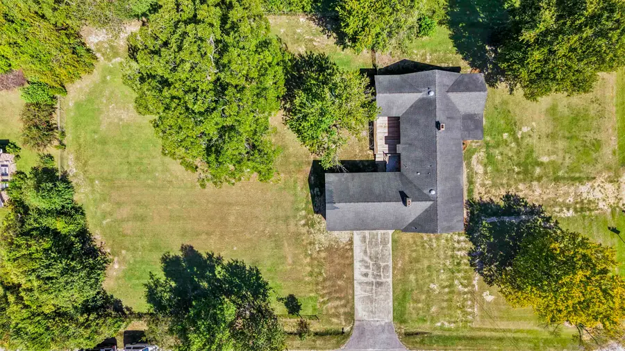 1121 Old Corner Rd., Marion, SC 29571 - #2