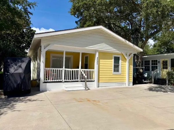 2027 Kingfisher Dr., Surfside Beach, SC 29575