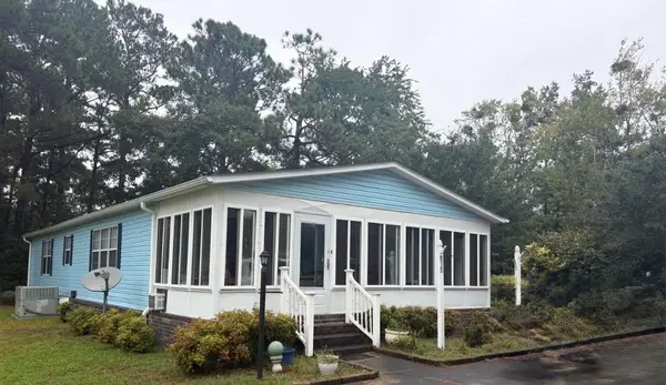 838 Jensen Dr. N, Murrells Inlet, SC 29576