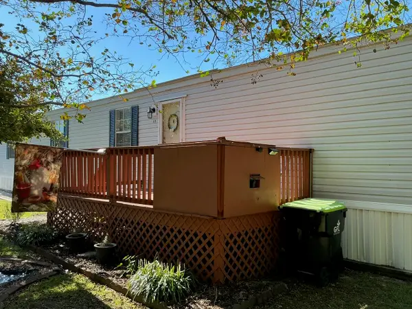 11140 Mcdowell Short Cut Rd., Murrells Inlet, SC 29576