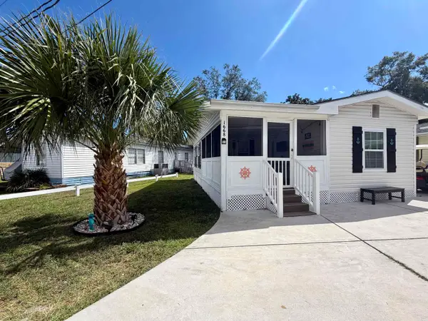 1668 Hawk St., Surfside Beach, SC 29575