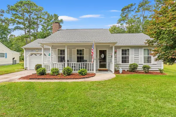 121 Purple Martin Dr., Murrells Inlet, SC 29576