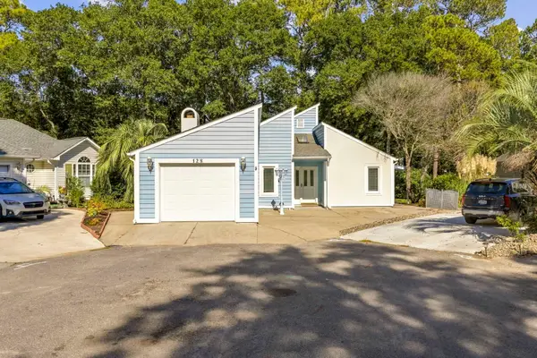 128 Dogwood Pl., North Myrtle Beach, SC 29582