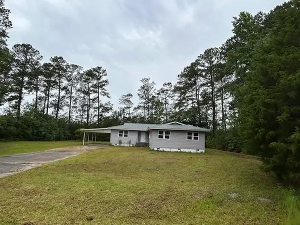 321 Circle Heights Dr., Loris, SC 29569