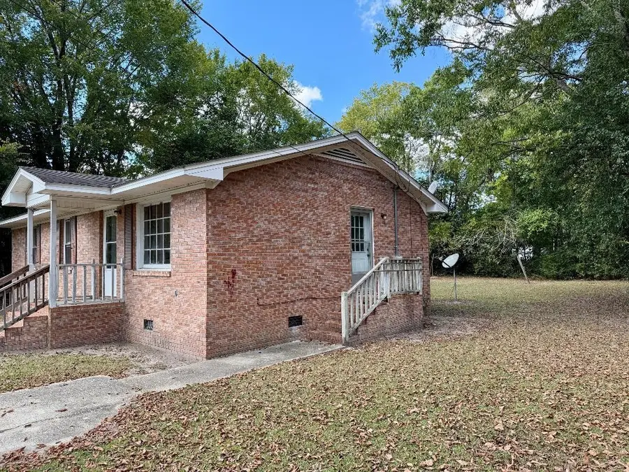 303 Irick Dr., Marion, SC 29571 - #3