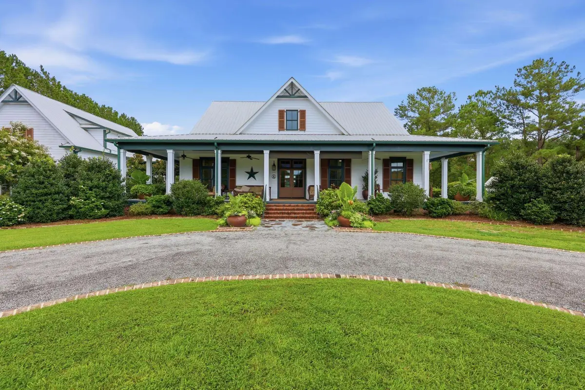 220 Boyd Rd, Andrews, SC 29510 - #1