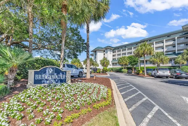 601 Retreat Beach Circle #127, Pawleys Island, SC 29585