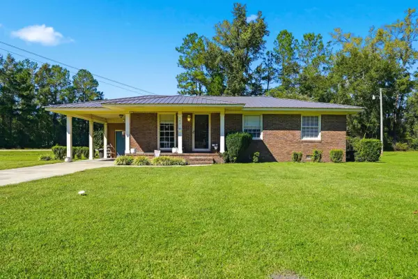 105 Twin City Circle, Loris, SC 29569