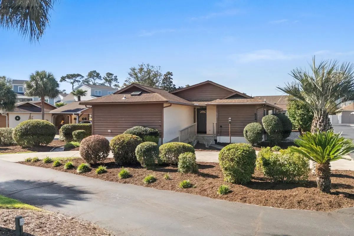 624 Cypress Ln., North Myrtle Beach, SC 29582 - #1