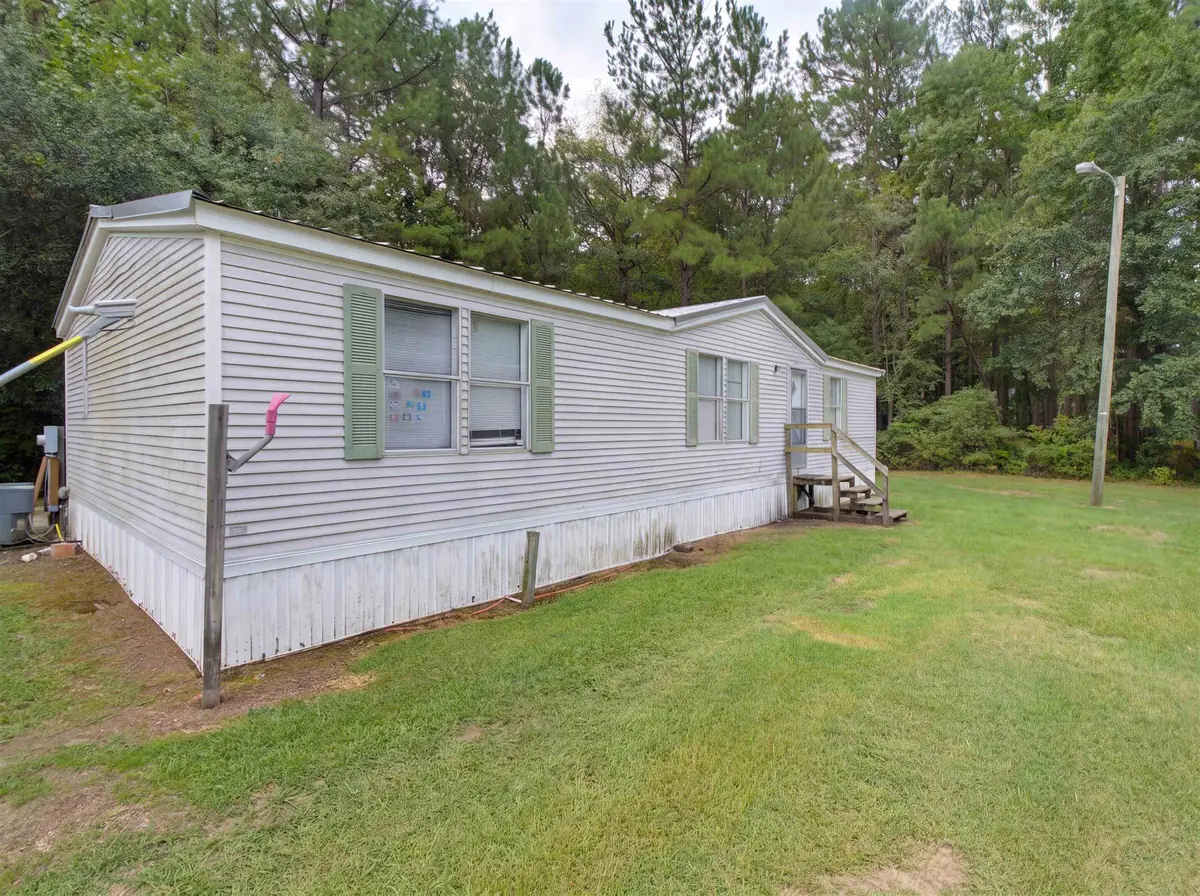 18 Locust St, Andrews, SC 29510 - #1