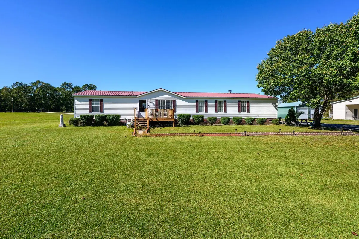 5372 Party Pines Rd., Conway, SC 29526 - #1