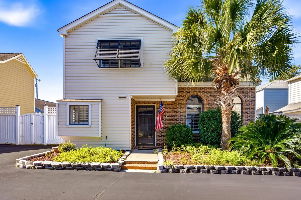 1004 Edge Dr., North Myrtle Beach, SC 29582 - #1