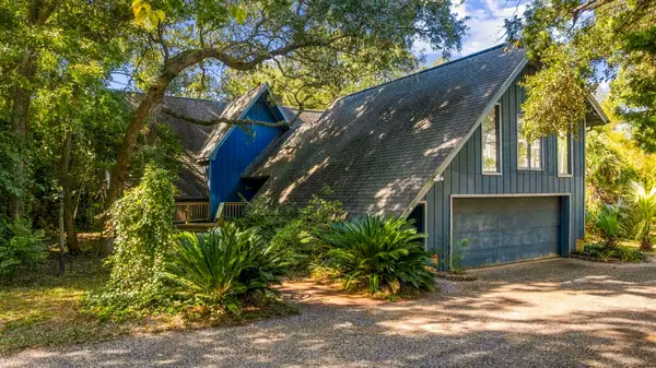 4900 Yaupon Circle, Myrtle Beach, SC 29575