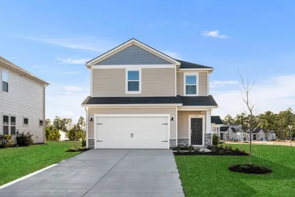 65 Hunting Pl, Georgetown, SC 29440