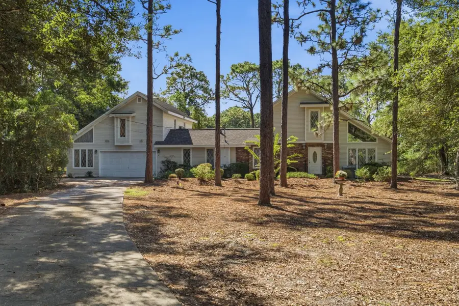 62 Bonneau Ct., Pawleys Island, SC 29585 - #3
