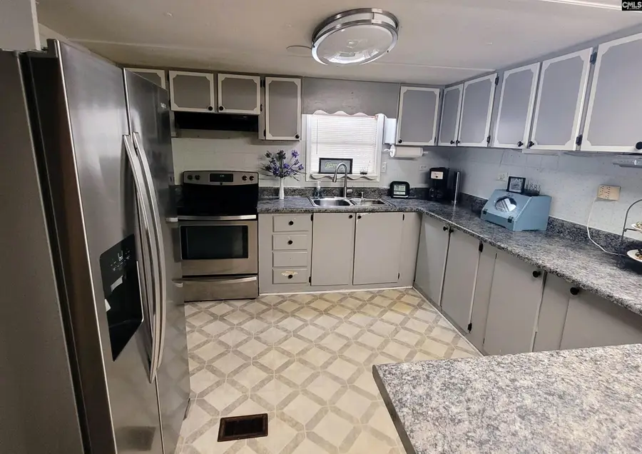 1580 Cheraw Road, Cassatt, SC 29203 - Image #2