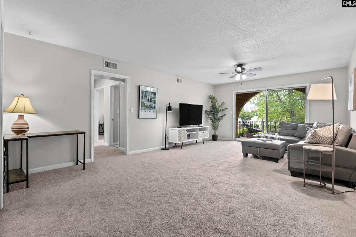 5516 Lakeshore Drive, Columbia, SC 29206 - Image #1