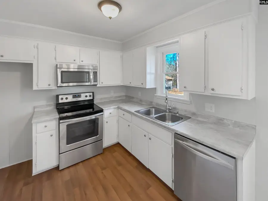 821 E Steele Road, West Columbia, SC 29170 - Image #2