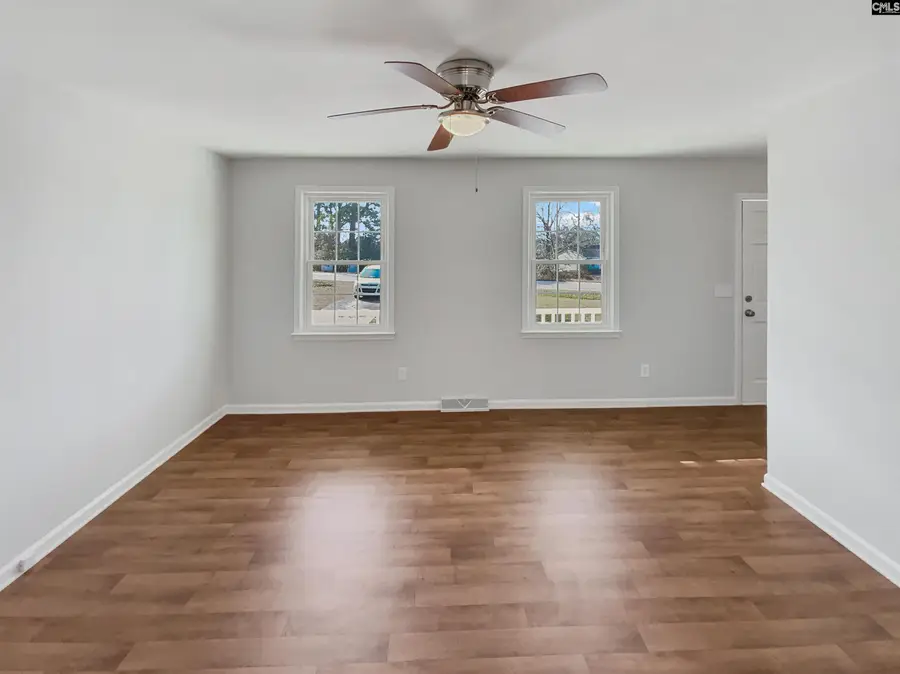 821 E Steele Road, West Columbia, SC 29170 - Image #3