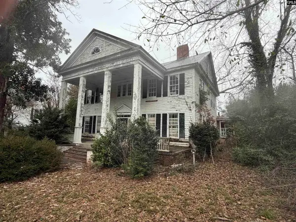 1234 Calhoun Street, Newberry, SC 29108