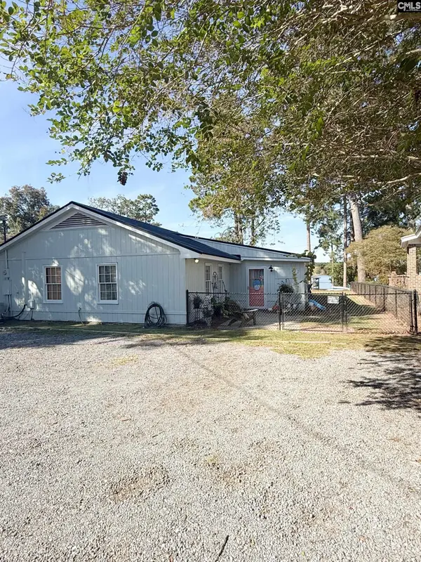 1132 Forest Lake Drive, Manning, SC 29102