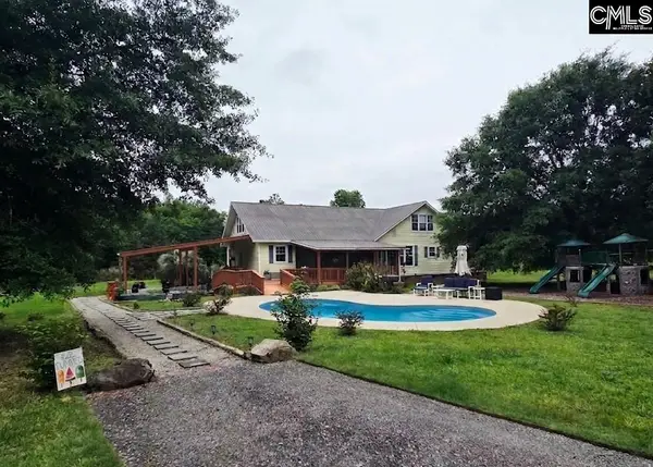 1366 Old Golf Course Road, Batesburg, SC 29006