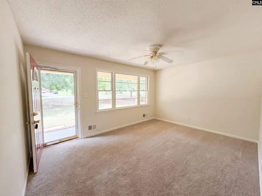 406 Lafayette Way, Camden, SC 29020 - #3