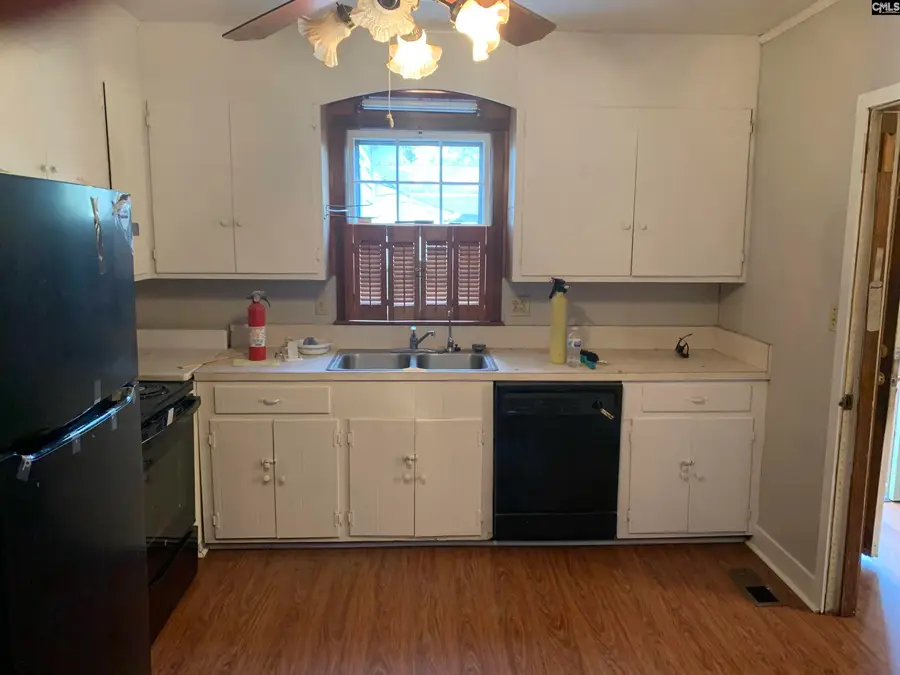 208 Rhame Street, Manning, SC 29102 - #3