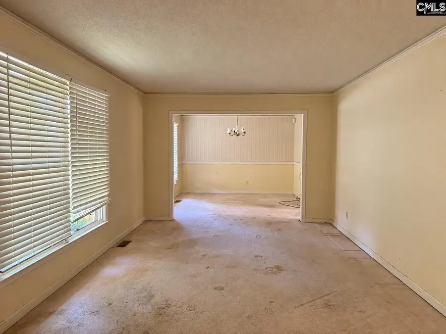 521 Cedarwood Dr, Sumter, SC 29154 - #2