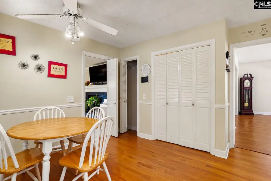 203 S Farr Avenue, Andrews, SC 29510 - #3