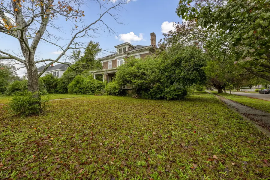 321 W Hampton Avenue, Sumter, SC 29150 - #2