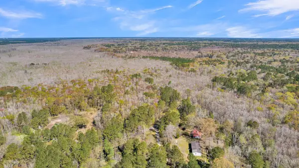 530 Twin Lakes Dr, Summerville, SC 29483