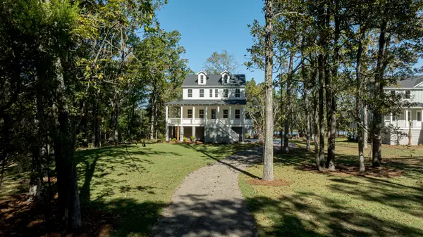 6522 Beagle Club Road, Meggett, SC 29449
