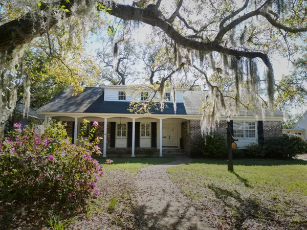 731 Pitt Street, Mount Pleasant, SC 29464